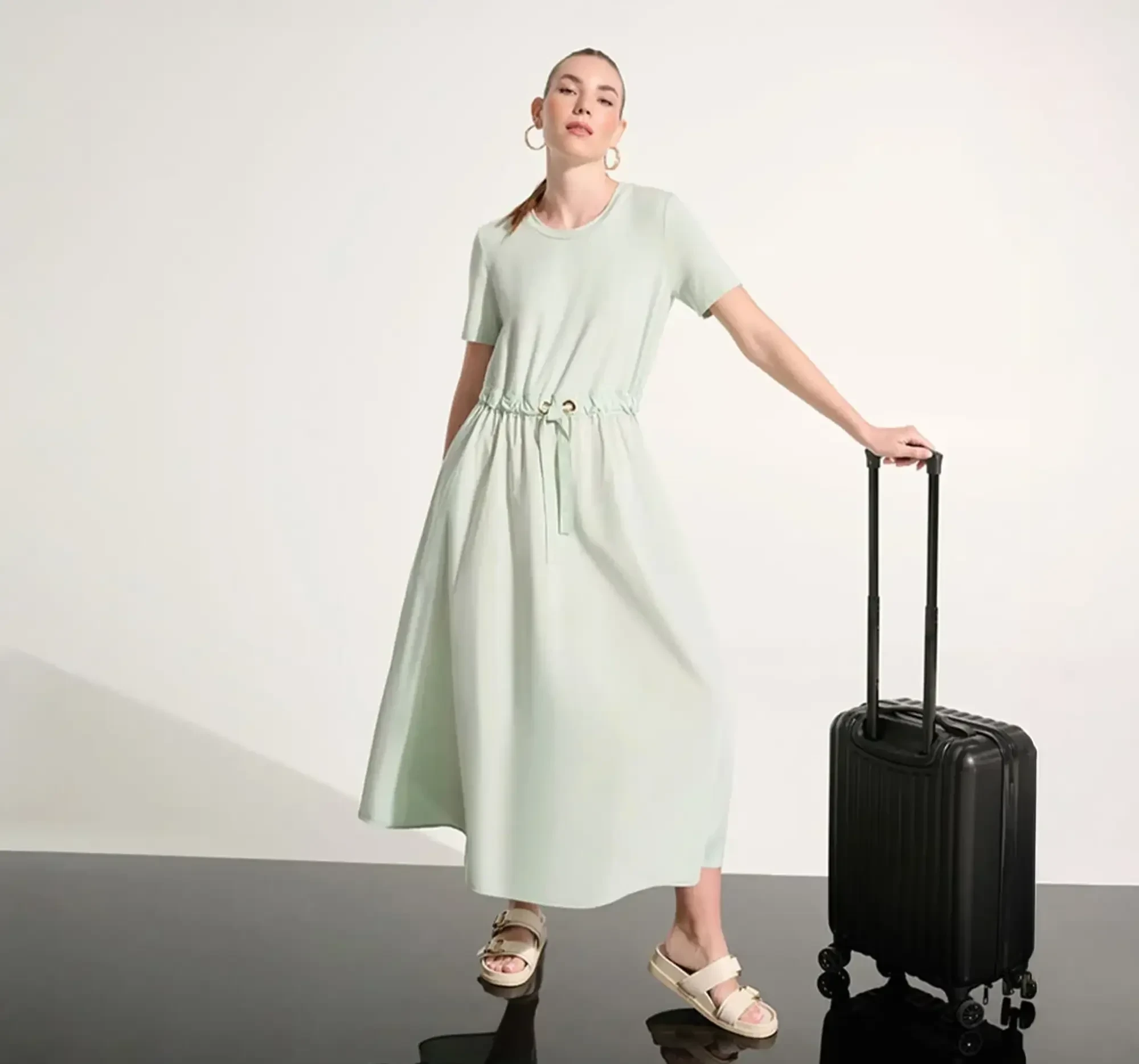 Model wearing a casual wear dress.