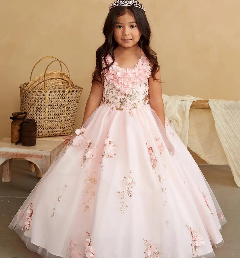 Children's formalwear and First Holy Communion dresses