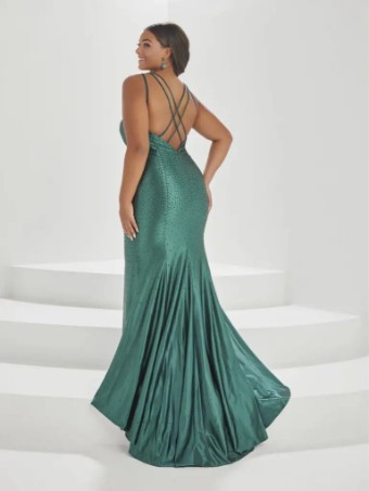 Christina Wu Plus Style #16038 #2 thumbnail