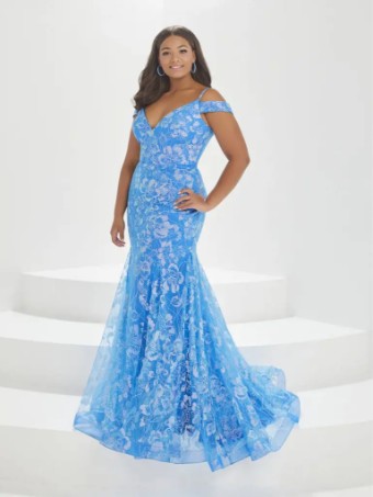 Christina Wu Plus Style #16039 #2 thumbnail