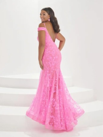 Christina Wu Plus Style #16039 #1 thumbnail